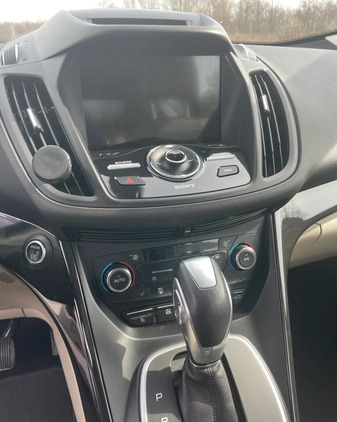 Ford C-MAX cena 63900 przebieg: 43000, rok produkcji 2017 z Warszawa małe 254
